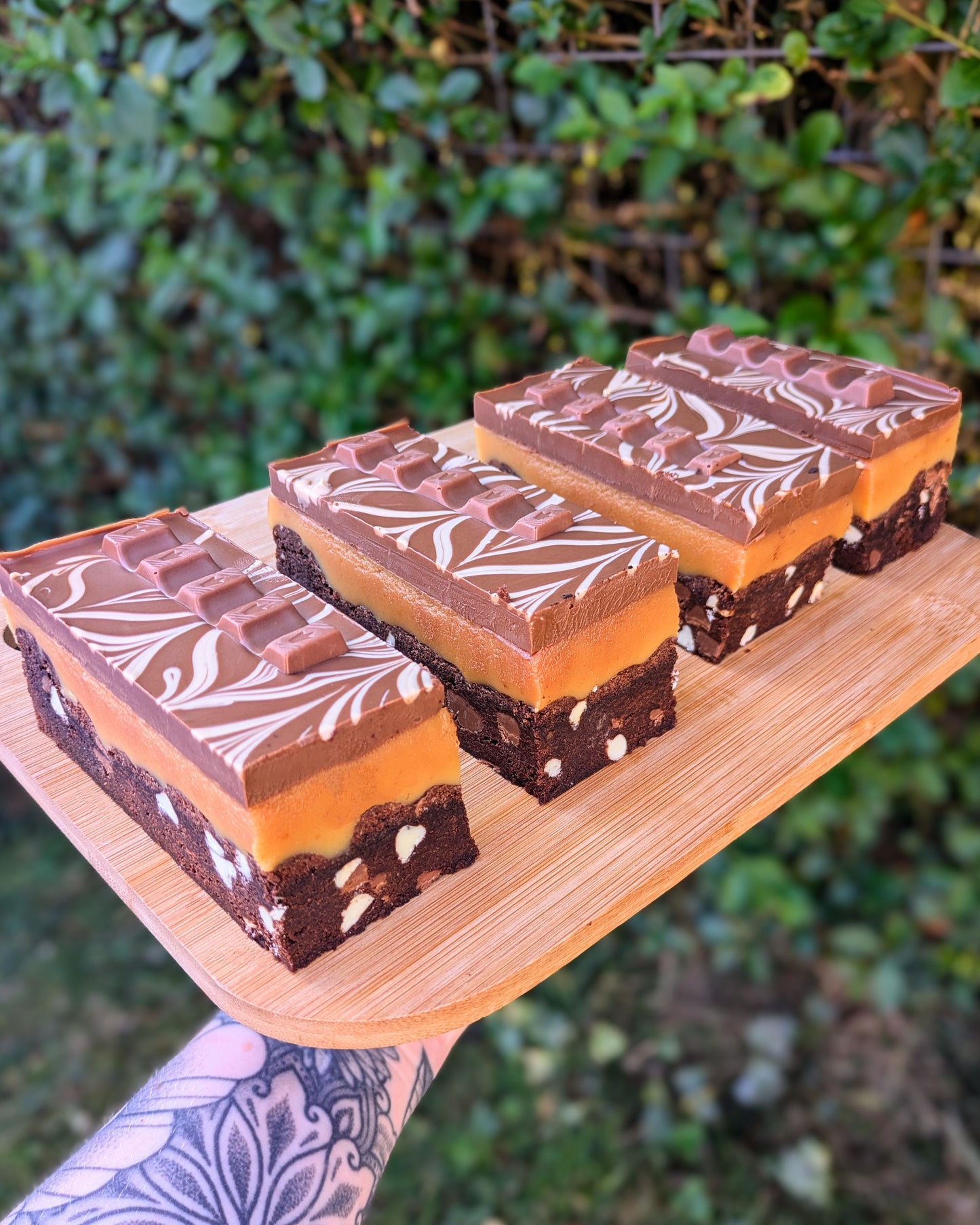 KINDER BAR MILLIONAIRE COOKIE
