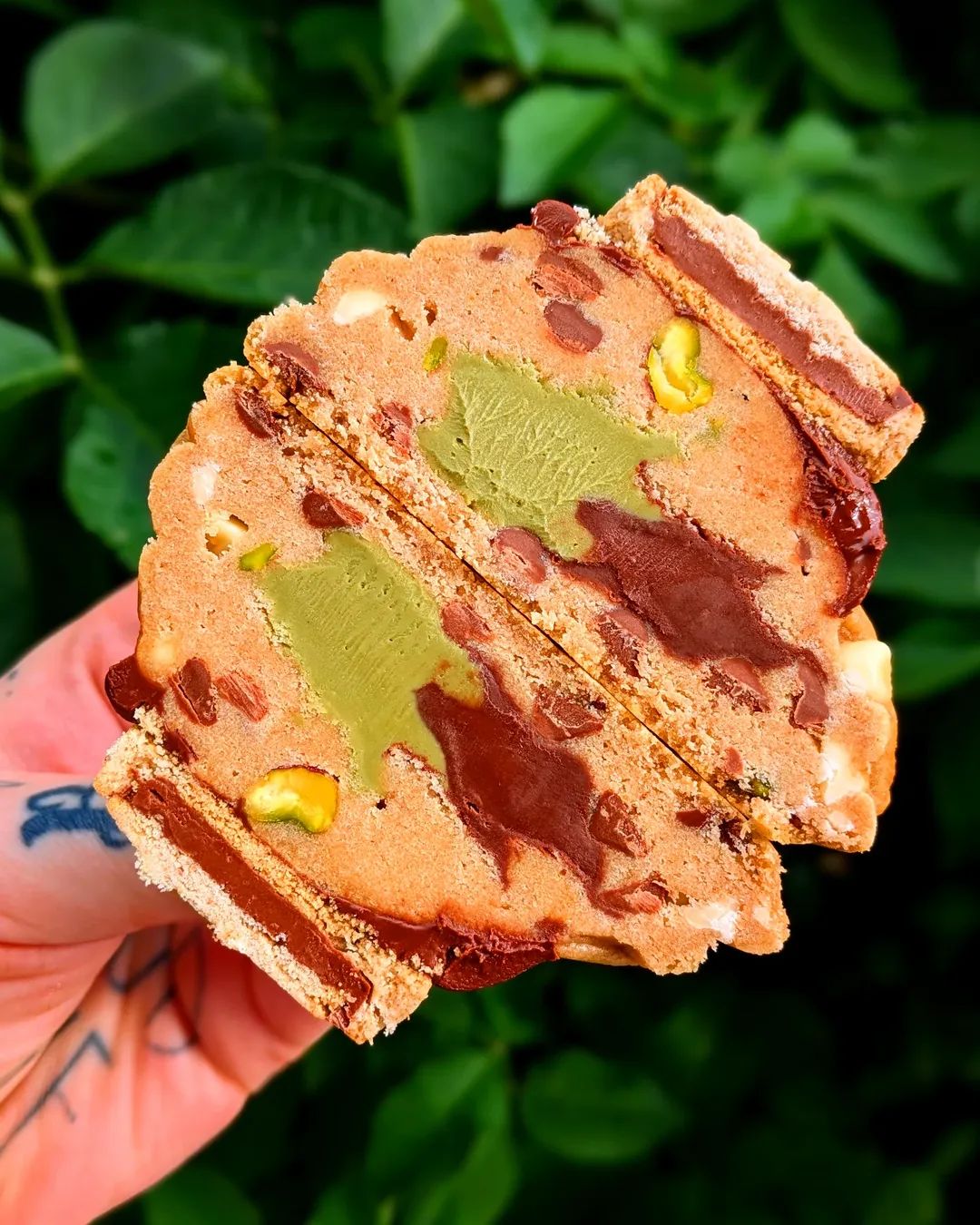 NUTELLA & PISTACHIO STUFFED COOKIES