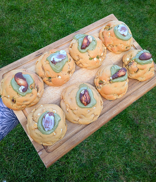 HAZELNUT PRALINE GUYLIAN & PISTACHIO STUFFED COOKIES