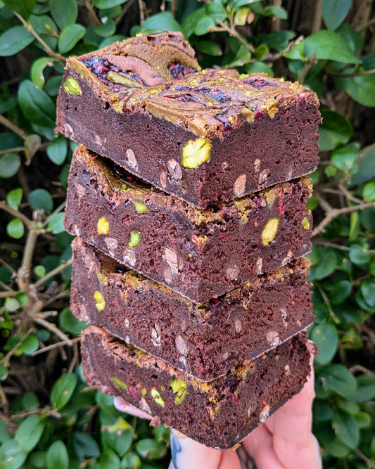 PISTACHIO AND RASPBERRY BROWNIE