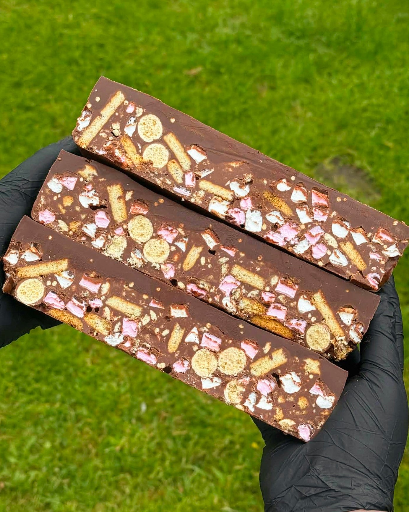 MALTESER ROCKY ROAD (huge slices)
