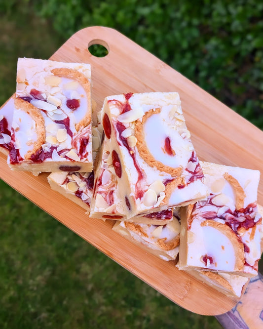CHERRY BAKEWELL BLONDIE